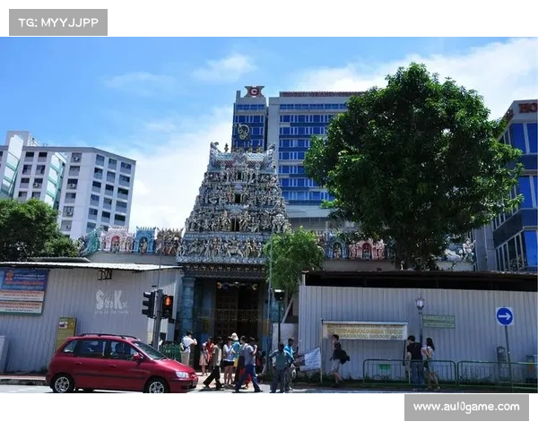 阿尔本新加坡站从维修区惊艳起步最终逆袭超越队友展现非凡实力 阿尔本新加坡站从维修区惊艳起步最终逆袭超越队友展现非凡实力