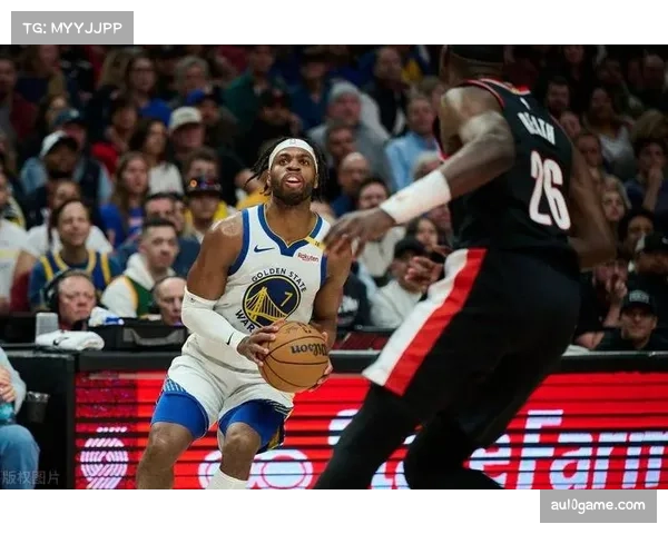 勇士轻取开拓者止连败，巴特勒16分库里11助攻主导团队胜利