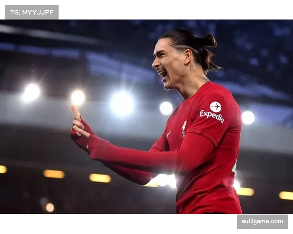 利物浦举办传奇球星慈善赛，筹款用于医疗研究